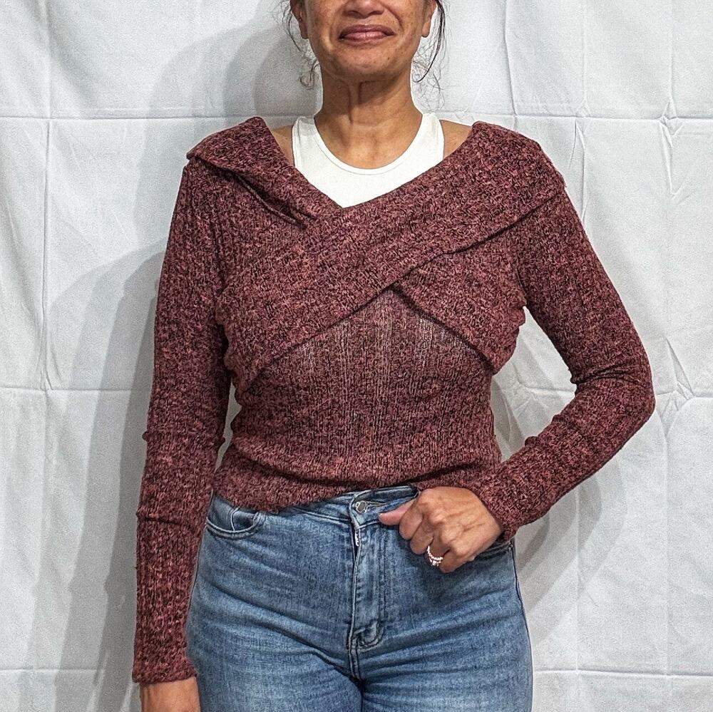 Black Bead Burgundy Marled Cross Cross Sweater Sz L
